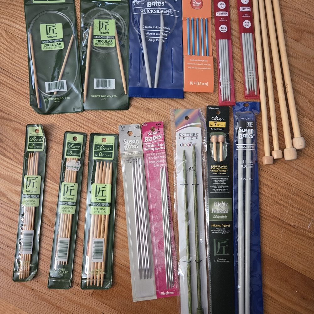 Love Diverse Knitting Needle Set - Green, Pink, Silver, Brown